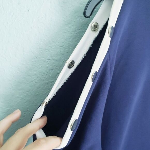 Honey‎ Punch Navy And White Stripe Snap Sleeve Sweater - Picture 2 of 6